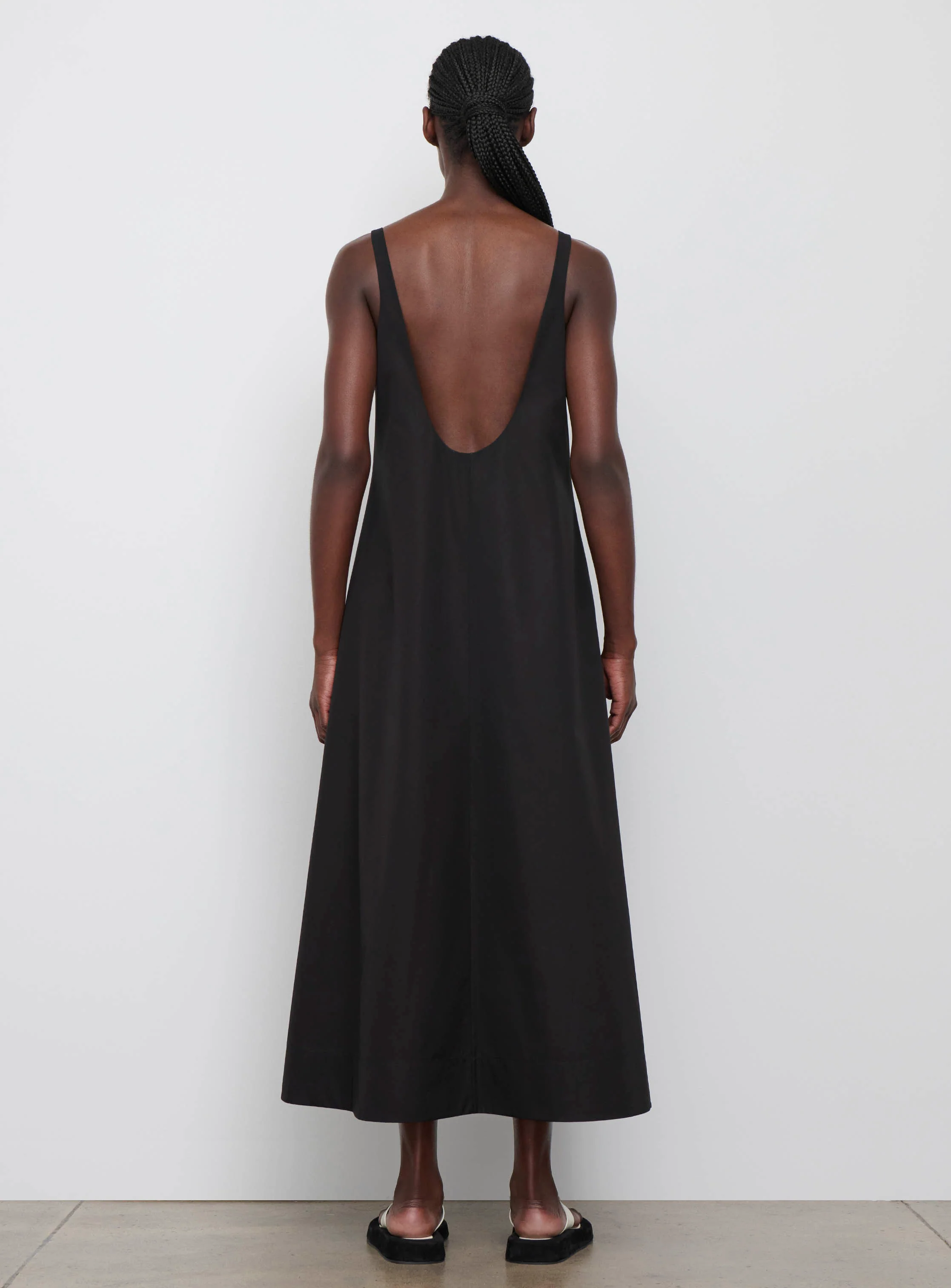Backless Dress - Image 4
