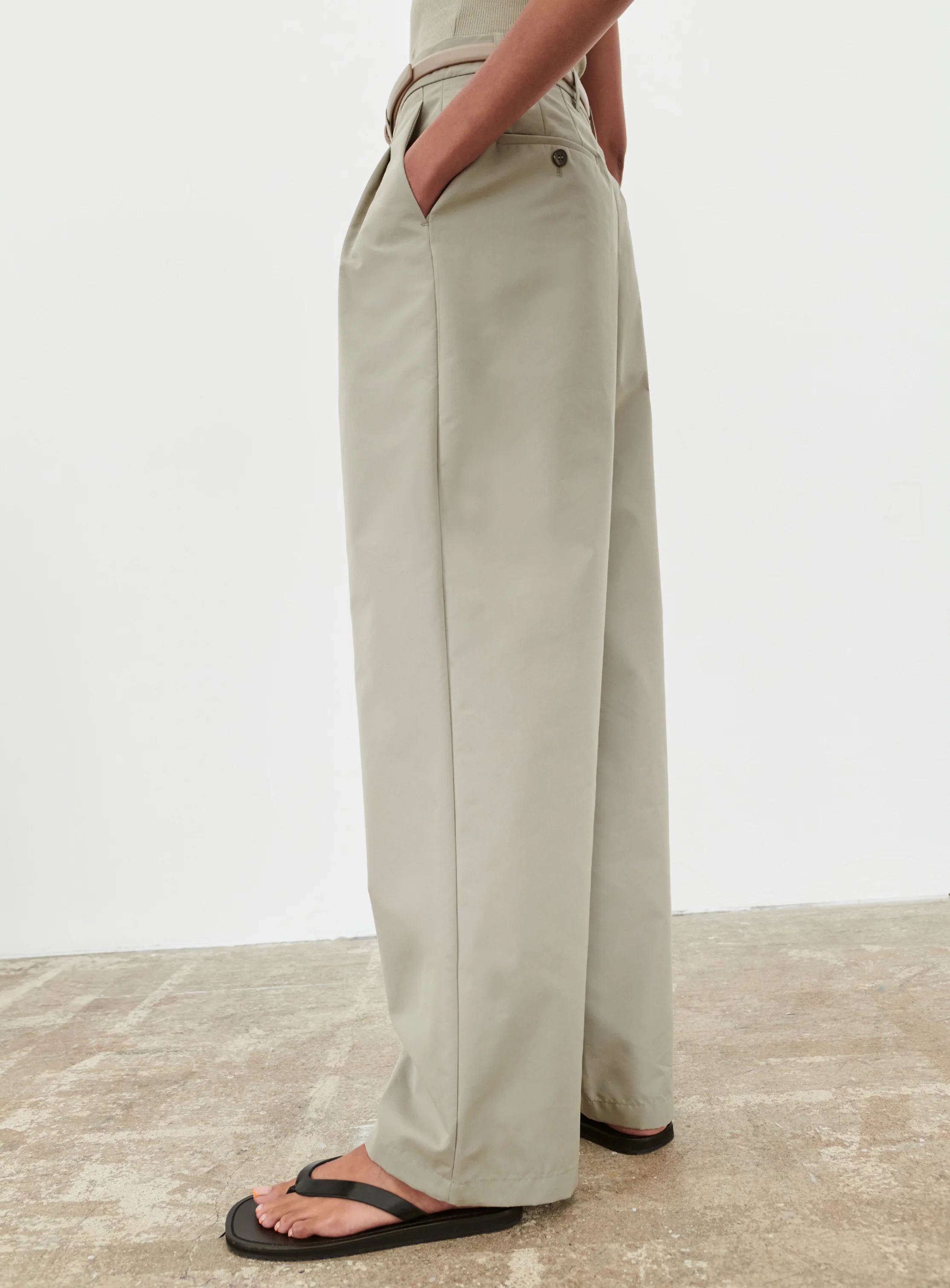 Clean Chino - Image 4