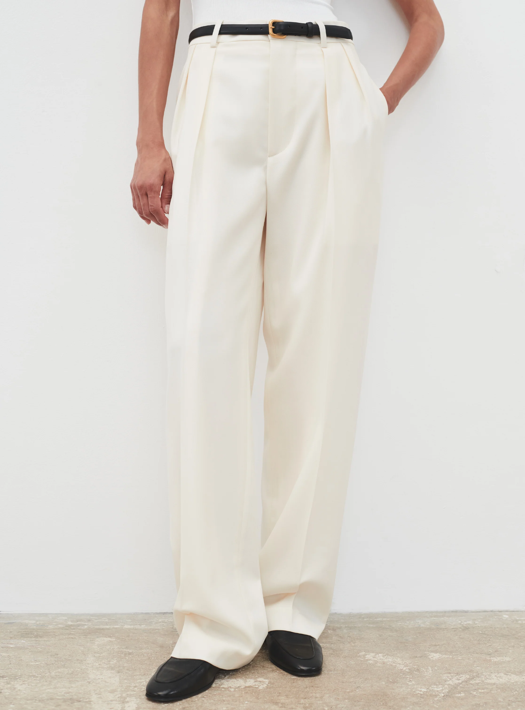 Tapered Low Rise Trouser - Image 5