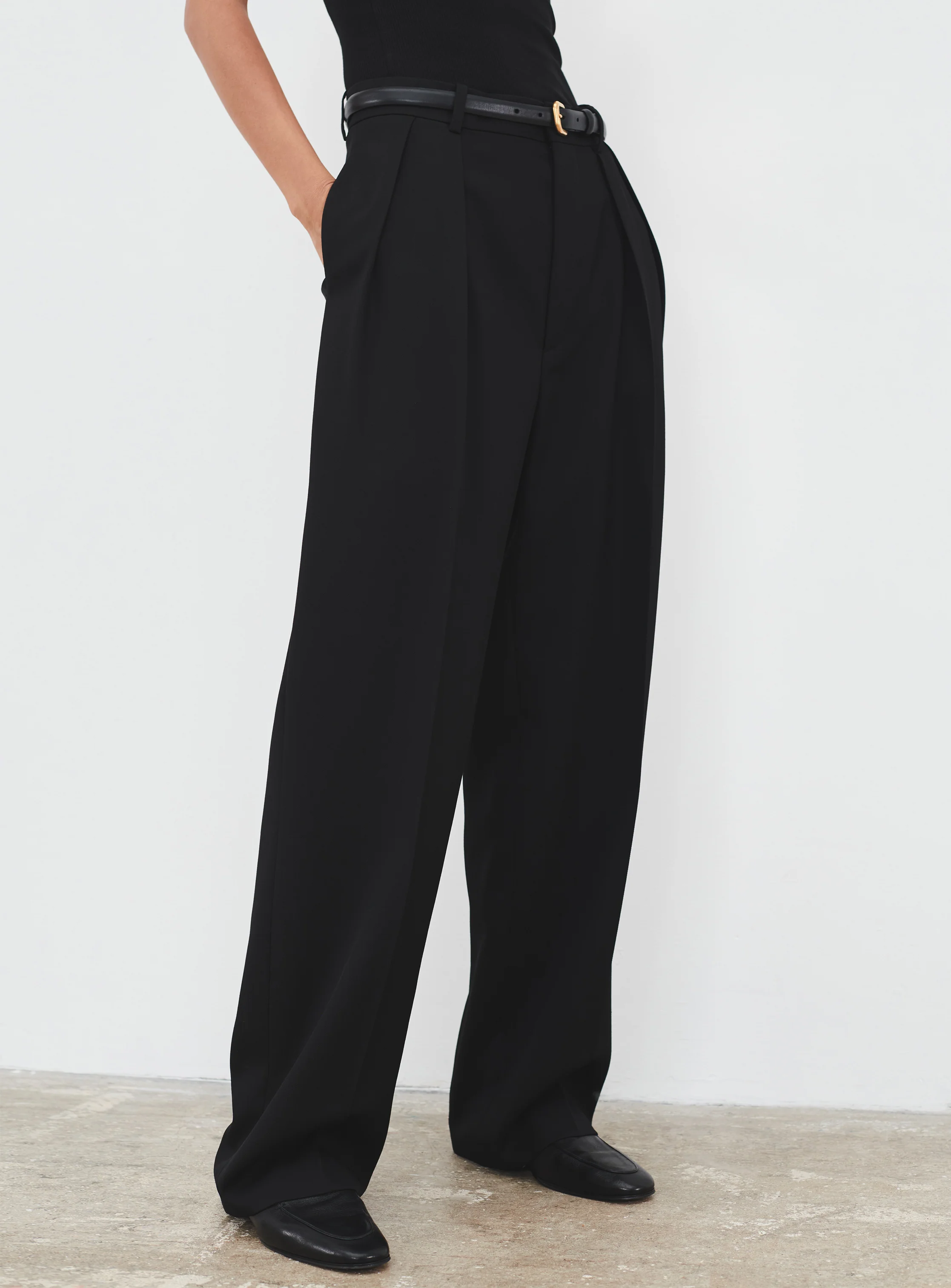 Tapered Low Rise Trouser - Image 4